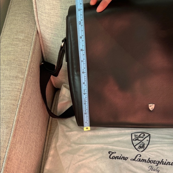 Lamborghini Sleek Black Messenger Bag - Picture 9 of 13